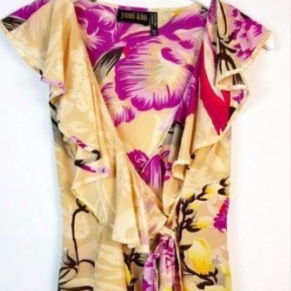 Yumi Kim Tops - EUC 100% Beautiful Silk Lightweight smooth and soft Tie Wrap Top blouse - Small